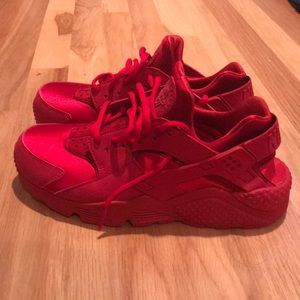 Nike Huarache All Red Woman’s 8.5